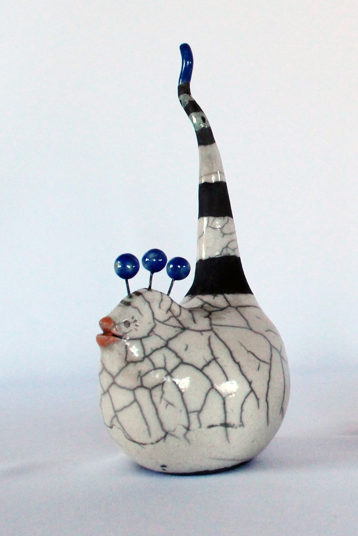 Grote Grootte Stoffige Blauwe Parel Versleten Tegen Het Kwade Oog In Turkse Winkel Voor Traditionele Oude Geloven Image107069694